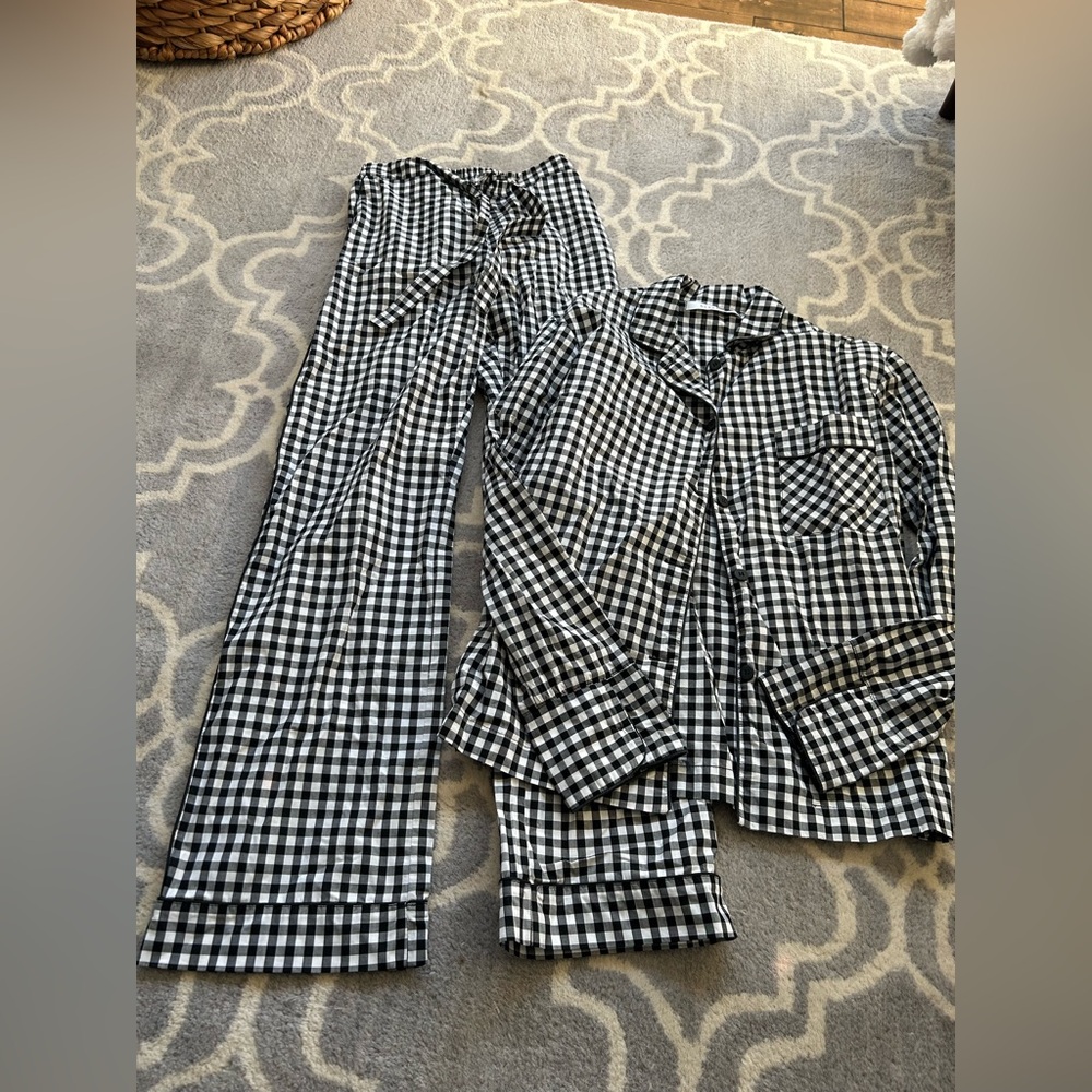 New Size XS Sleeper Pajamas Two Piece
